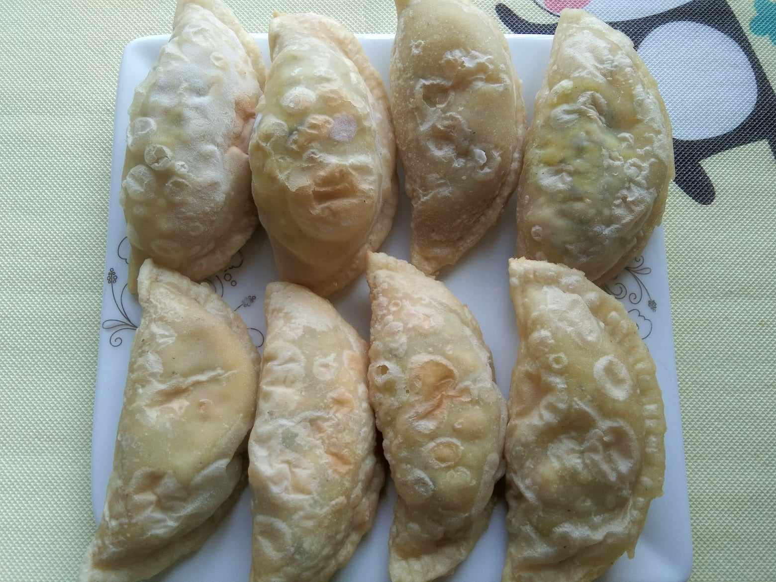 Spicy Vegetable Chicken Mixed Pitha- 10 Pcs Frozen Packet